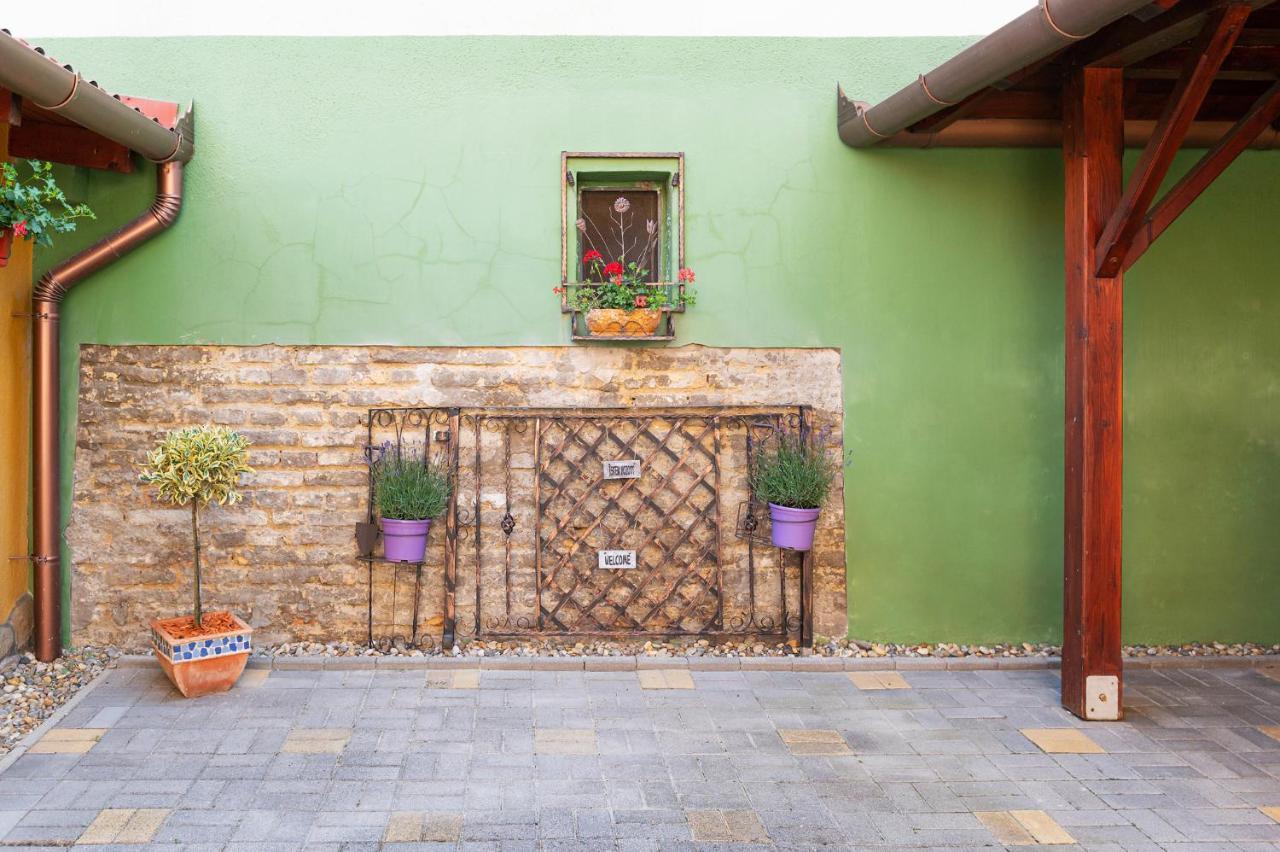 Pelsoart Apartments Keszthely Luaran gambar
